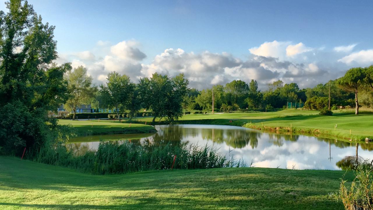 Cosmopolitan Golf & Beach Resort Tirrenia Kültér fotó